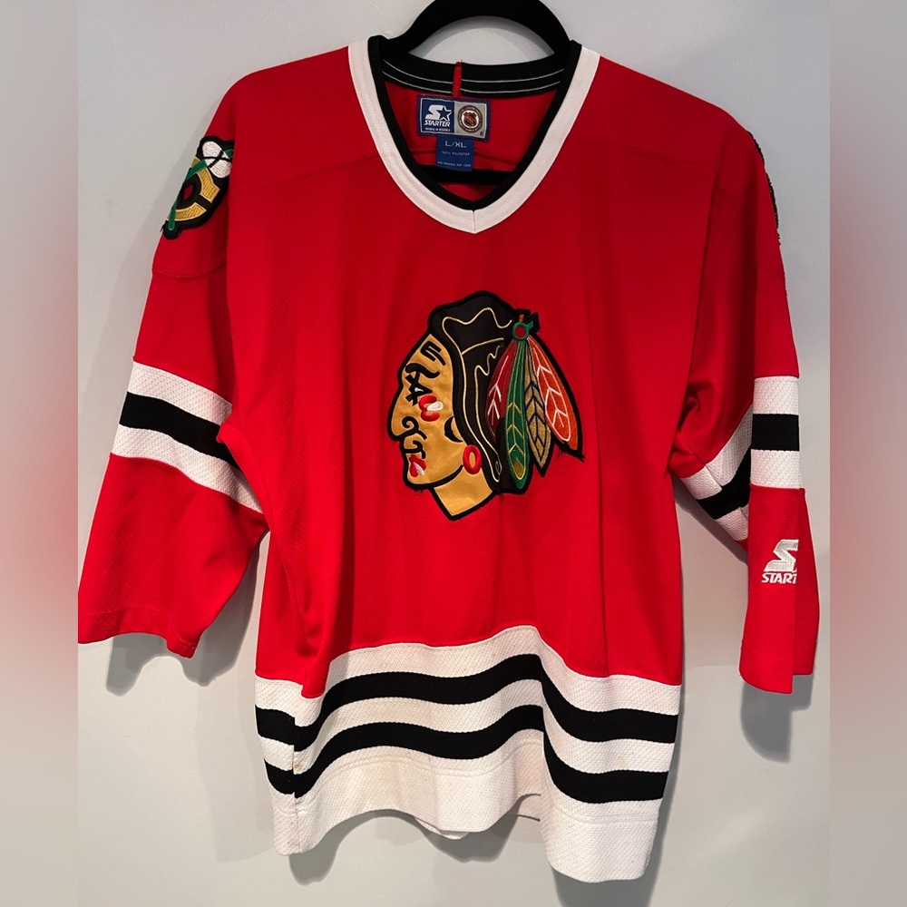 Chicago Blackhanwks STARTER Red and Black Jersey